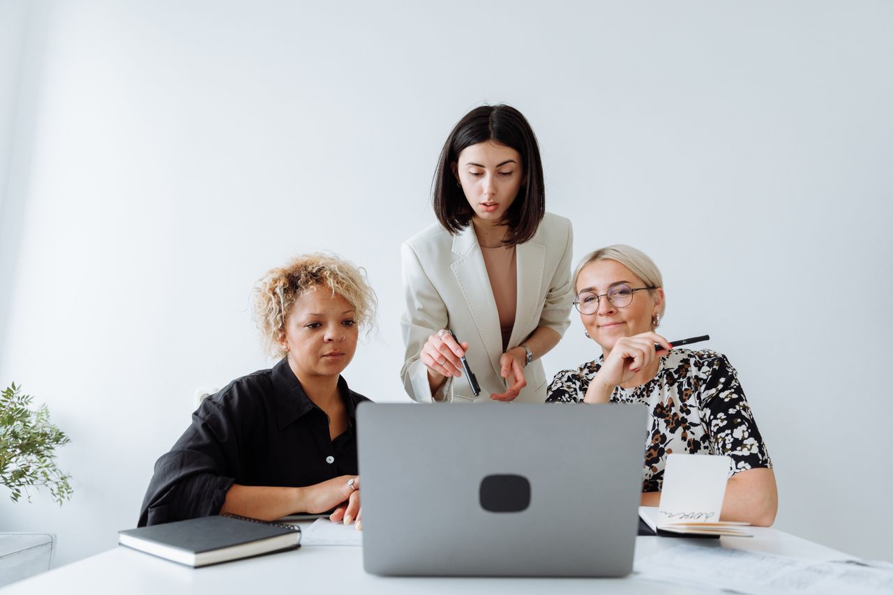 Coordonnées des entreprises de Cuers sur annuaire.varwebinfos.com
